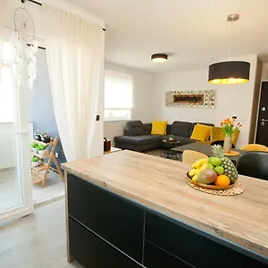 luxury-apartment-marta.hotelinzadar.com/